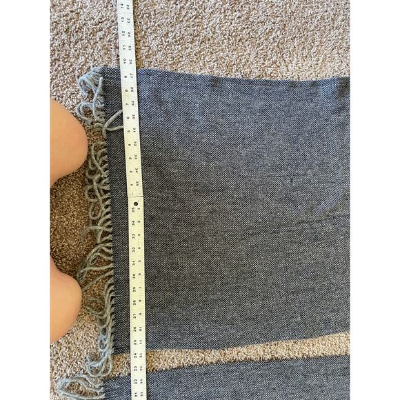 100% wool Fairbault Shawl Scarf Poncho Navy Blue and Grey - Picture 11 of 12